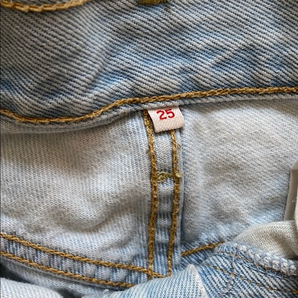 Levi’s Cut offs - Picture 3 of 3